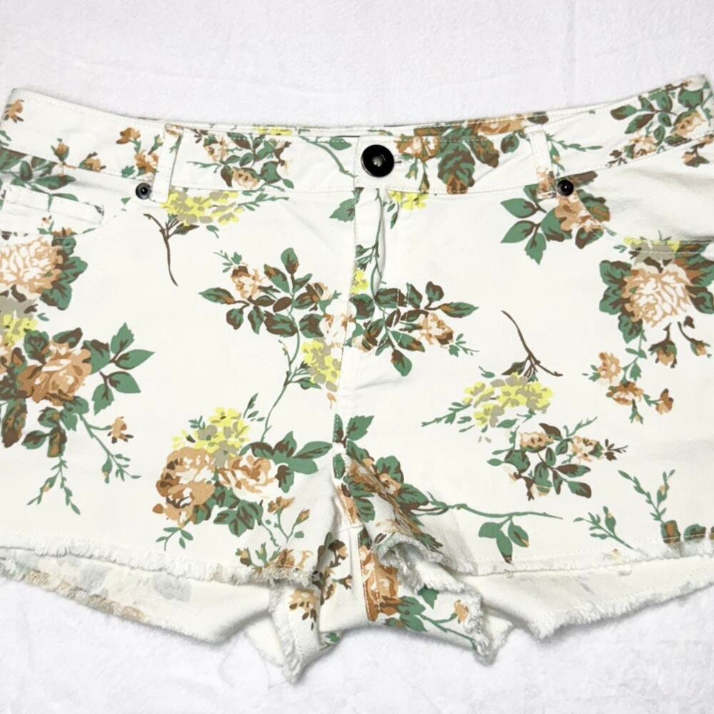 White floral shorts size l - Picture 2 of 5